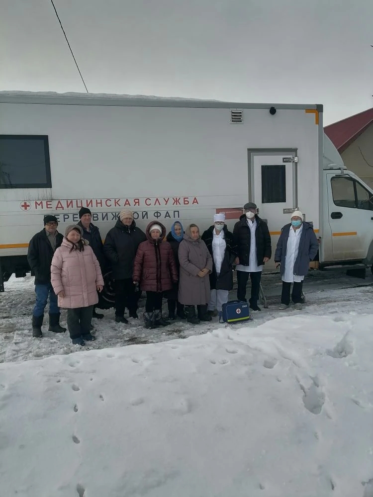 Выезд передвижного ФАПа в село: забота о здоровье.