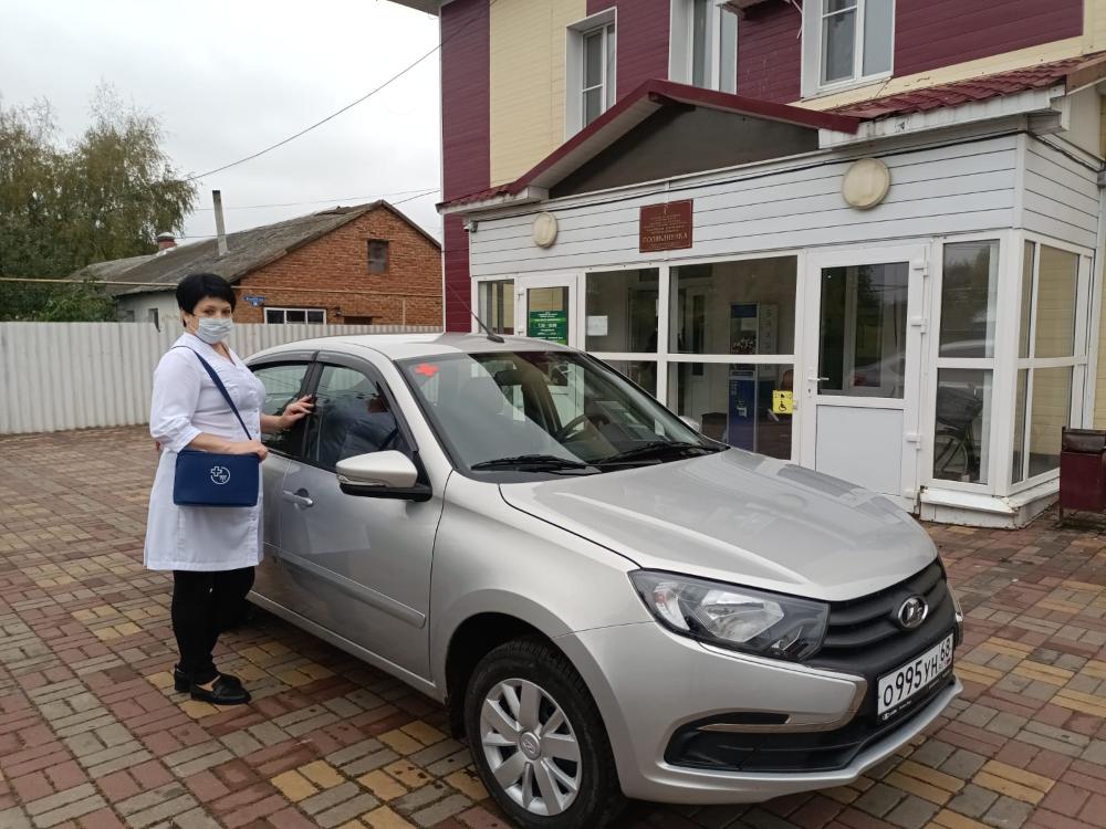 В Токарёвский район поступил новый автомобиль для оказания медицинской помощи пациентам.